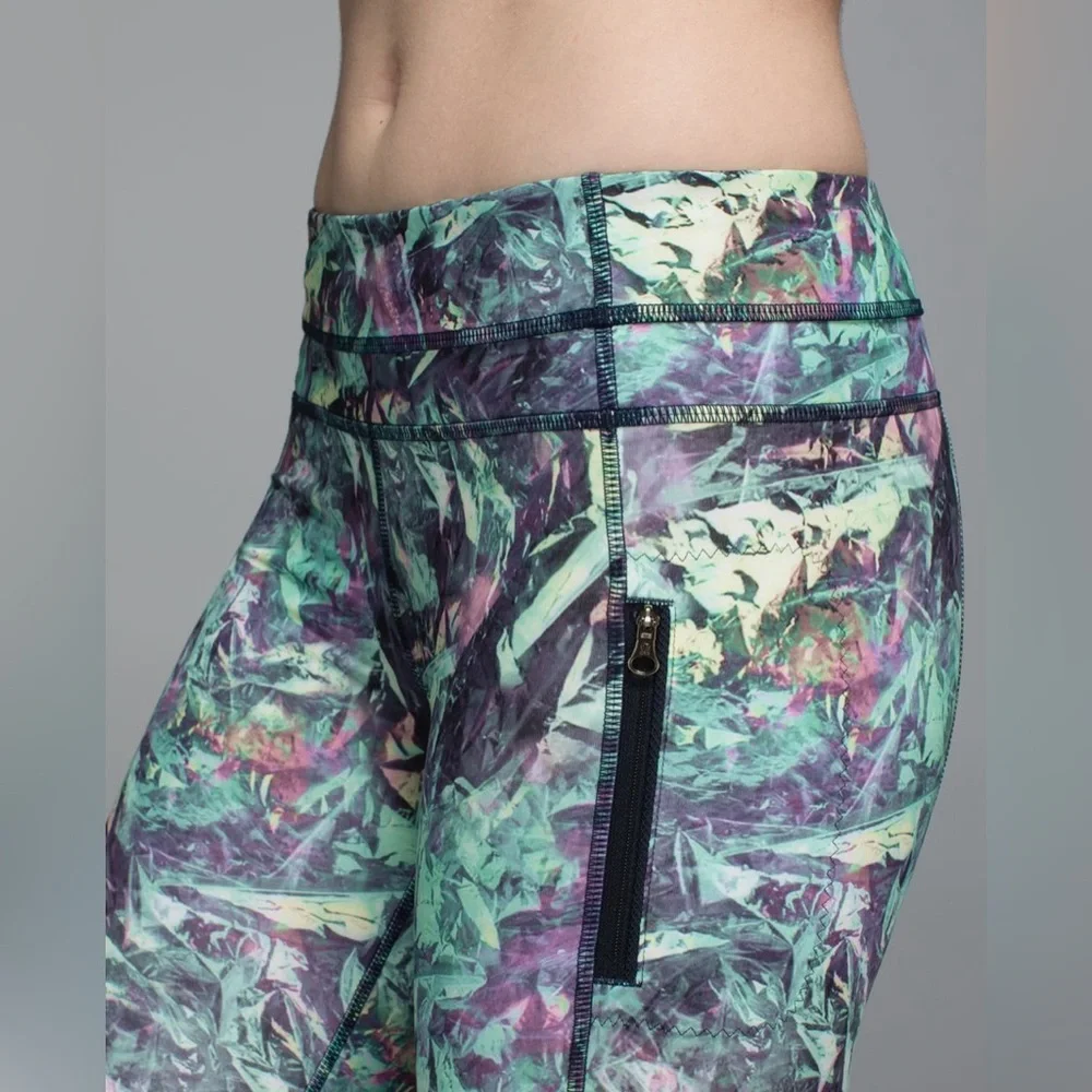 Lululemon Run: Inspire Crop II *All Full-On Luxtreme Size 6 - Picture 4 of 14